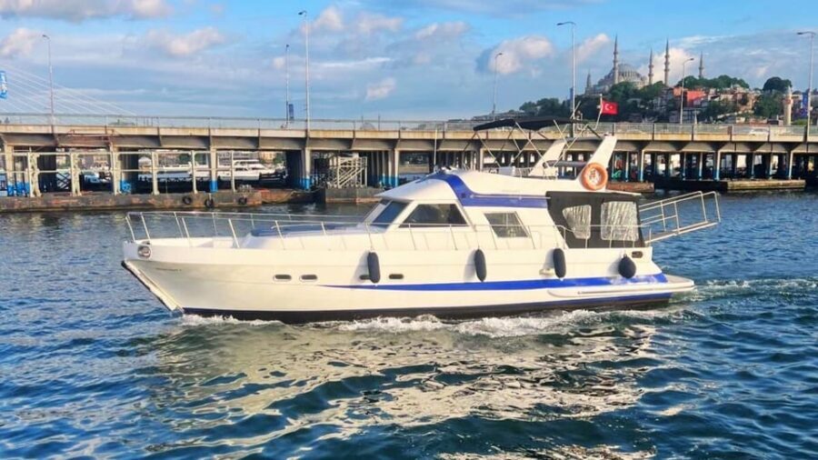 İstanbul:Private Luxury Yacht on Bosphorus 14 Meter(46 feet) - Key things to know before you go