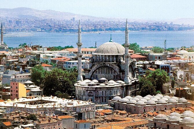 Journey Through Istanbul's History - Beyazıt Mosque and Süleymaniye Mosque: two “power shapes” of Ottoman faith