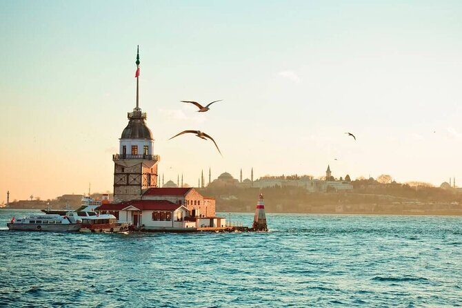 Journey Through Istanbul's History - Hippodrome Square: Obelisks and the Byzantine stage set