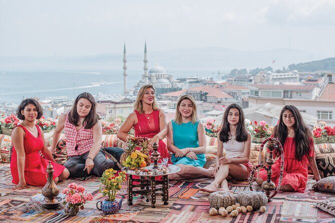 Love in Istanbul: Perfect Photo Moments at Iconic Locations - Price and value: why $240.30 can make sense here
