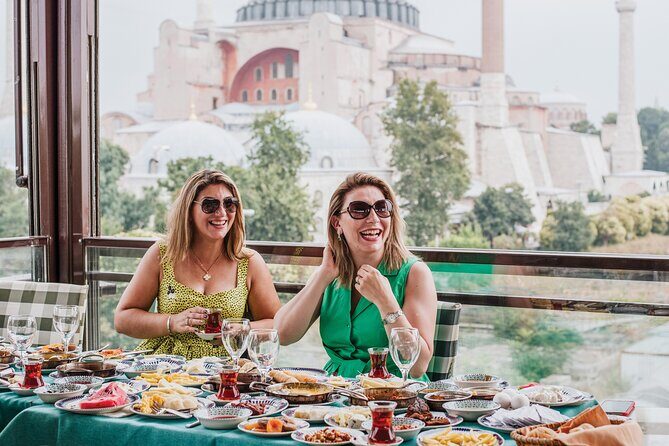 Love in Istanbul: Perfect Photo Moments at Iconic Locations - Blue Mosque: iconic views, plus crowd and light pressure