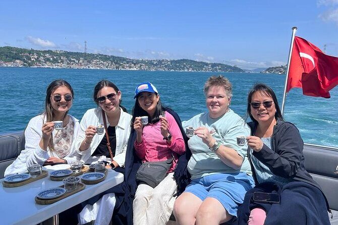 Luxury Bosphorus Yacht Cruise – Stopover in Asian Side - Dolmabahçe Mosque pickup: how to start without stress