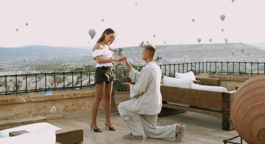Marriage Proposal Surprise & Engagement in Cappadocia - Decoration Details That Matter for Photos (and for Your Peace of Mind)