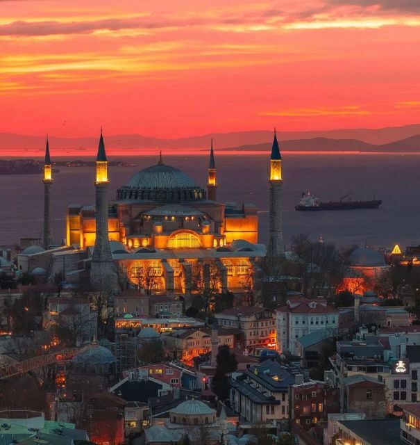 Multi 2 Days Private Guided Istanbul Top Highlights Tour - Day One Focus: Sultanahmet’s Byzantine and Ottoman Anchors
