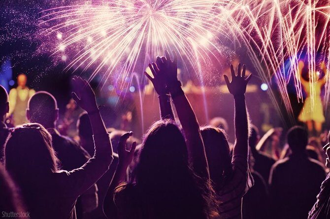 New Year's Eve dinner cruise & party on Bosphorus, Istanbul 2026 - Pickup, meeting point, and how to plan your timing
