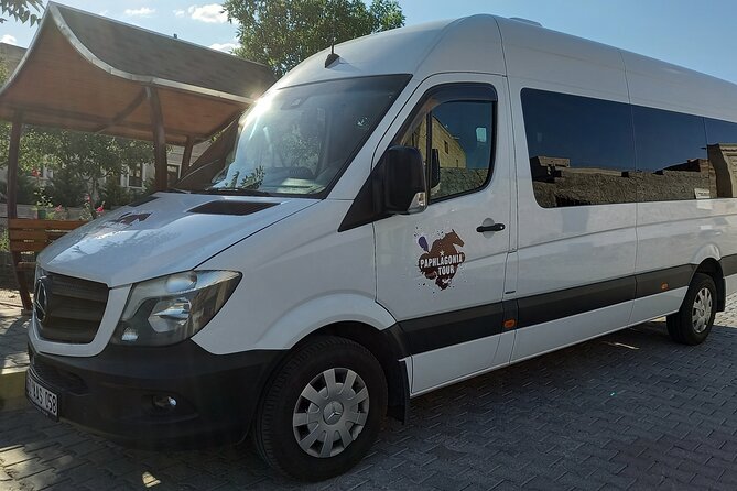 One way Transfer from Nevşehir Airport to Cappadocia Hotels - Meeting Nevşehir Kapadokya Airport: Finding Your Sign Fast