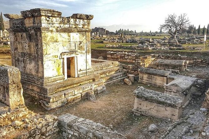 Pamukkale Tour from Kusadasi with Hot Air Balloon Flight - Should you book this Pamukkale balloon tour?