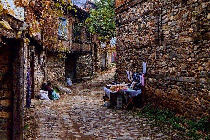 Premium Bursa and Uludag Tour - (Breakfast-Lunch Included) - Transportation, group size, and the role of your guide