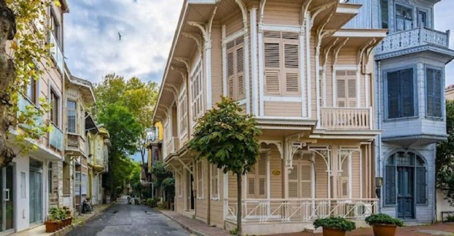 Prince's Island Group Tour - A 6-hour Princes’ Islands escape from Istanbul