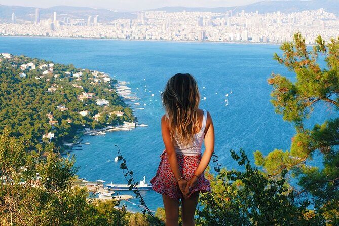 Princess Island Tour with Lunch & Ferry Ride - Büyükada Day Trip: Why This Format Works