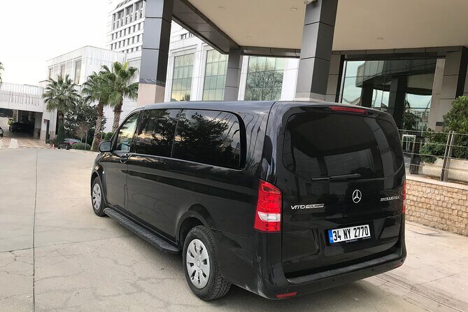 Private Airport Transfer in Istanbul - Meeting Your Driver: Rally Point + Flight Tracking