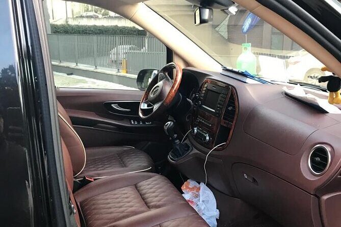 Private Arrival Transfer from Istanbul Airport to City Center - 24/7 operation: the big deal for early and late arrivals