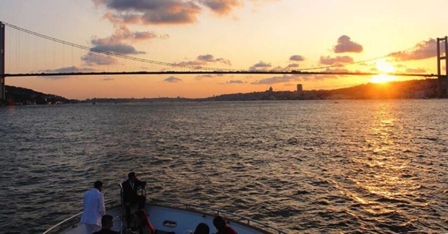 Private Bosphorus Sightseeing Cruise By Luxury Yacht - Getting to and from the yacht without the stress