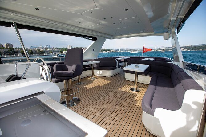 Private Bosphorus Sightseeing Cruise on Luxury Yacht - Dolmabahçe Palace to Ortaköy: start with the classic Bosphorus views