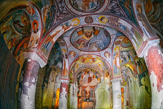 Private Cappadocia Highlights Tour - Uchisar Castle and pigeon valley: the photography stop that makes the day pop