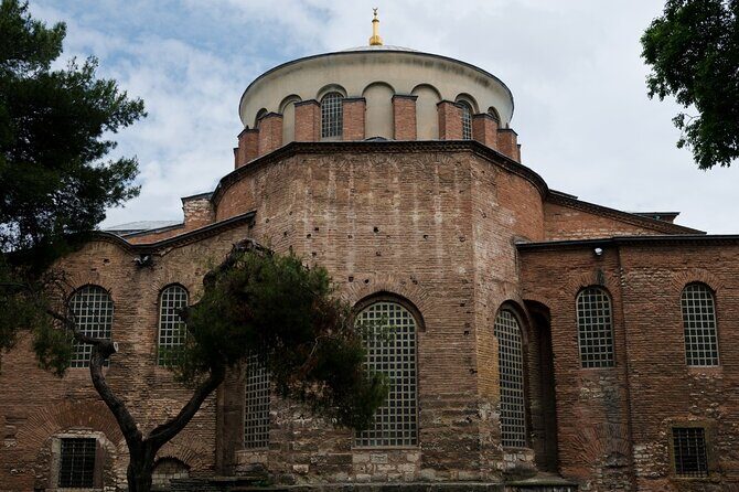 Private Cultural Tour of Istanbul: 1 or 2-Day Tailored Experience - Day 2: Bosphorus cruise, Dolmabahçe Palace, Taksim, and Istiklal’s side streets