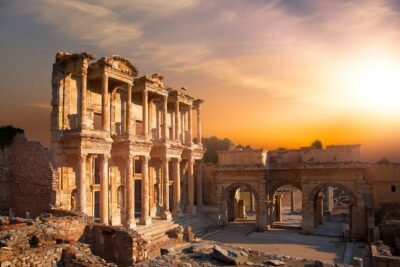 Private Full-day Guided Ephesus Tour from Istanbul - Downhill into Ancient Ephesus: three hours that actually count
