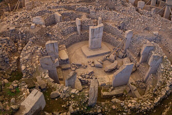 Private Gobeklitepe Tour from Istanbul by Plane - Fish Lake Park and Anzıleyh: a short stop with a memorable local twist