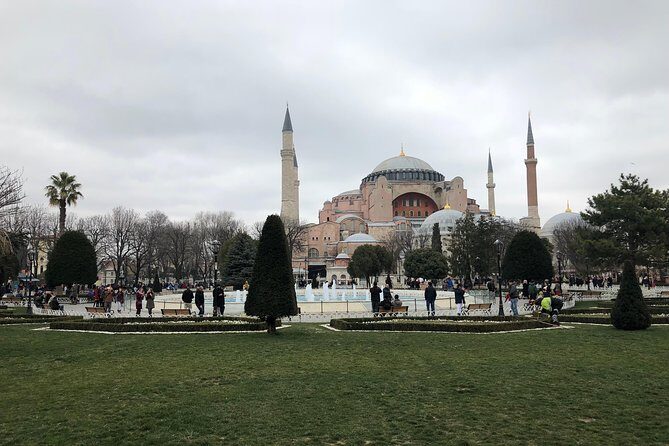 Private Guided 2 Day Istanbul Tour - Topkapi Palace: Ottoman power, relics, and the bling you came for