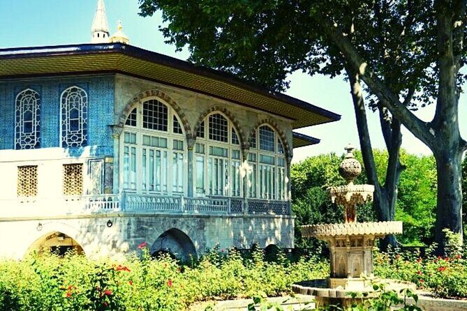 Private Guided Basilica Cistern and Topkapi Palace with Skip Line - Walking Into Topkapi Palace: Courtyards, Treasury, and the Harem