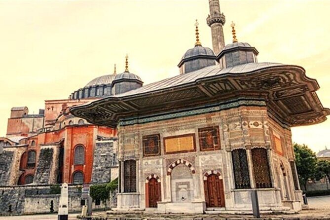 Private Guided Basilica Cistern and Topkapi Palace with Skip Line - Logistics That Will Make or Break Your Day