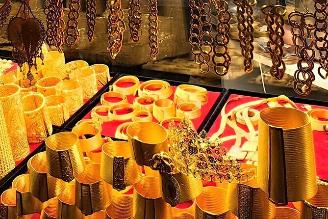 Private Guided Bazaar Tour in Istanbul - Kadıköy Lunch Break: Food That Changes the Mood