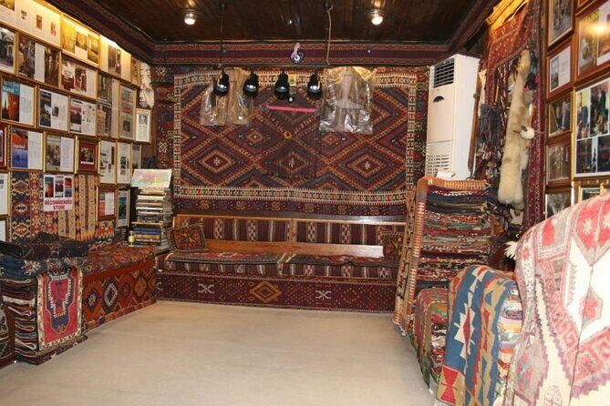 Private Guided Bazaar Tour in Istanbul - Misir Çarşısı Spice Market: A Smell-Based Route You Can Actually Shop