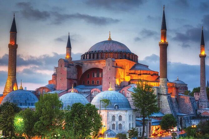 Private Guided İstanbul City Tour - Blue Mosque: blue tiles, stained light, and a calm interior