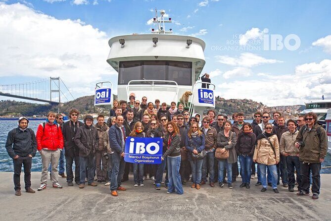 Private Istanbul Combo Tour - Classic Old City and Bosphorus Cruise - The public Bosphorus cruise: Europe meets Asia from the water