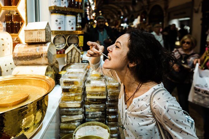 Private Istanbul Day Tour with a Local: Custom Highlights & Gems - Kumkapı neighborhoods: the quirky side that changes the mood