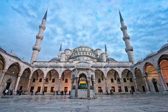 Private Istanbul Sightseeing Tour - Private pickup and a realistic 8-hour Istanbul loop