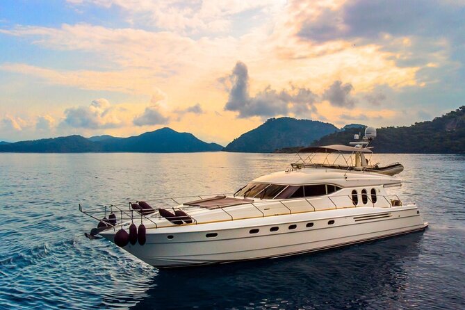 Private Luxury Yacht Cruise on Bosphorus - Private luxury yacht cruise on the Bosphorus: why this feels different