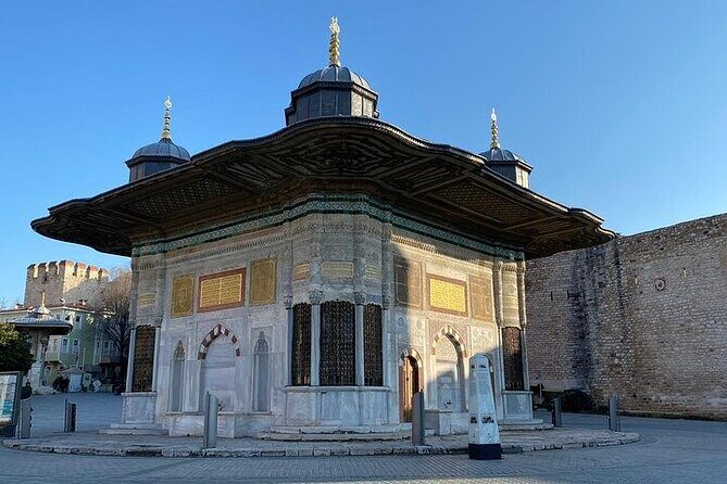 Private & Mini Group 7-8 Hours Guided Istanbul Tour / Cruise Port - Topkapi Palace (weapons section): where the Ottoman machine shows itself