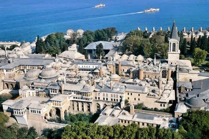 Private & Mini Group Istanbul 7 hours Tour with TRAM. Save time - Crowds, walking, and hearing your guide