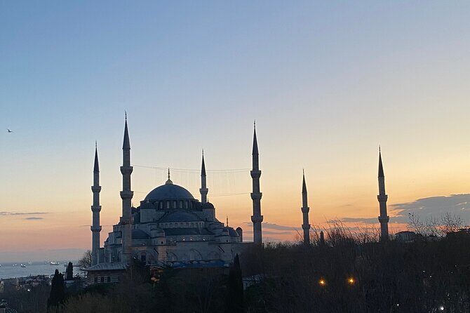 Private Minivan Transfer from Istanbul Airport - Downtown drop-off: why some streets may mean a short walk
