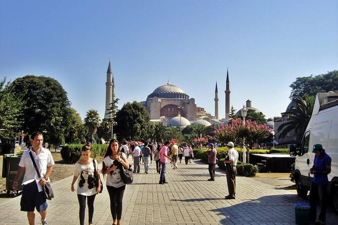 Private Old City Tour From Istanbul Port / Hotels - Stop 2: Hagia Sophia Grand Mosque and the 45-minute reality check