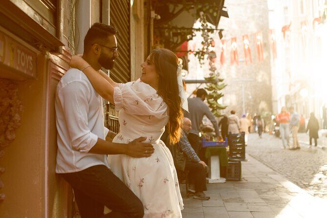 Private Photoshoot in Istanbul – Capture Your Memories - Balat’s Color Houses and Merdivenli Yokuş: Fun Portraits Without Feeling Like a Template