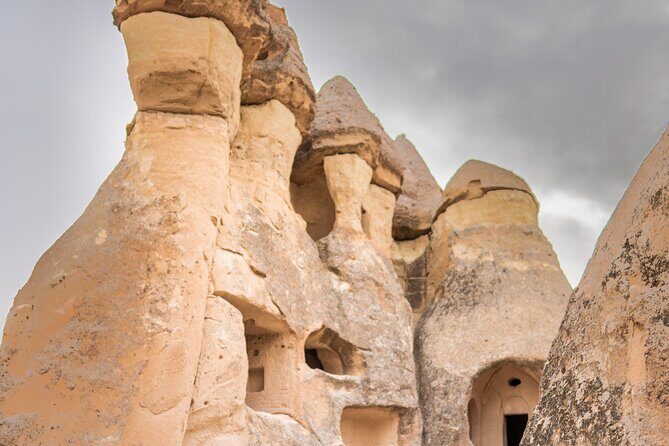 Private Red Tour All in One - Uchisar Castle: quick stop, big payoff panoramas