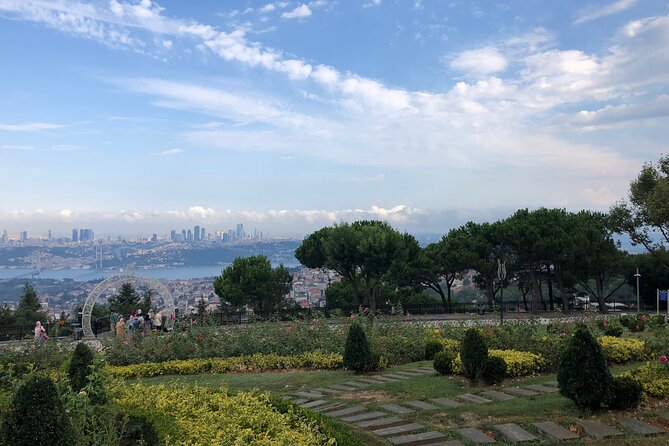 Private Tour to the Asian Area of Istanbul - Kadıköy Carsısı: Finishing in a District Known for Local Culture (1h 30m)