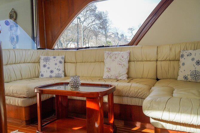 Private Yacht Cruise on Bosphorus - Kucuksu Palace: A Smaller Stop With a Distinct Ottoman Mood