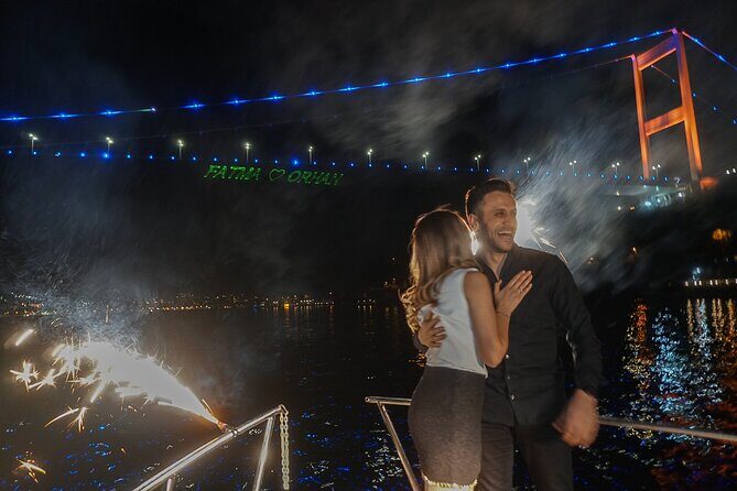 Private Yacht for Surprise Events / Birthday, Proposal, Anniversary, Party etc - Dolmabahce Palace and Maiden’s Tower: the photos people actually keep
