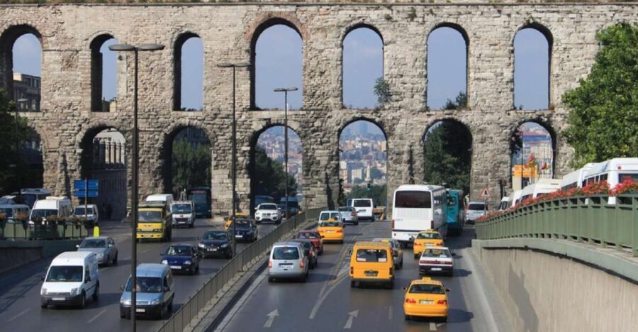 Roman Aqueduct, Sehzade Mosques &Women's Market - The real draw: quiet Istanbul in Fatih, not the usual checklist