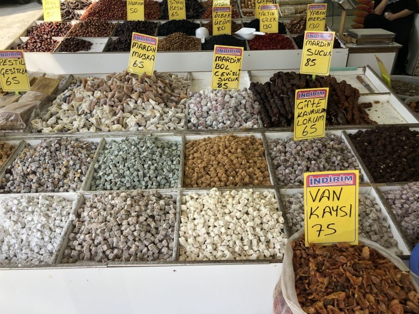 Roman Aqueduct, Sehzade Mosques &Women's Market - The market walk: where Eastern and Southeastern flavors show up in Fatih