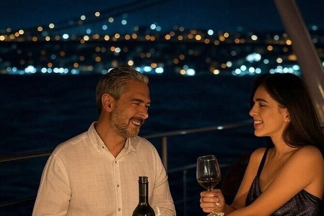 Romantic Night Cruise Live Violinist - Ortaköy and the waterline market streets