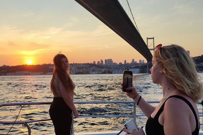 Scenic Bosphorus Sunset Cruise – 2.5 Hours of Luxury & Views - Dolmabahçe: big architecture close to the water