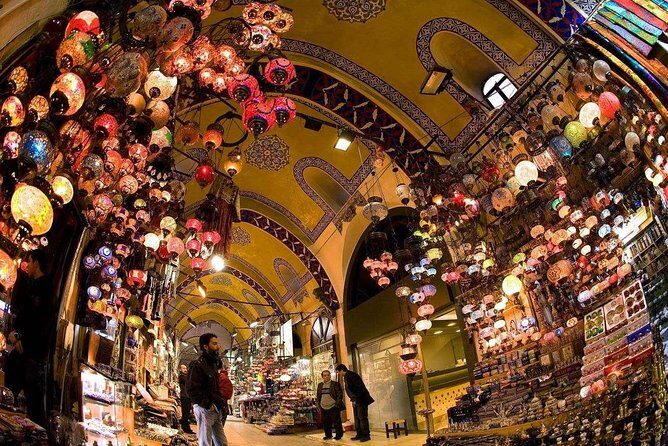 Shopping in Grand Bazaar - Tea, coffee, and snack timing inside the bazaar