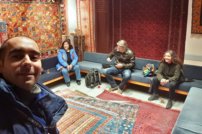 Shopping Therapy in old Bazaars - Grand Bazaar for 2 hours: how to shop without getting lost in the vibe