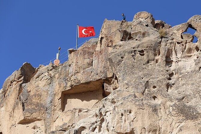 Ski Tour in Cappadocia with full stuff - Lunch and the Second Act: Timing Your Energy for the Summit Descent