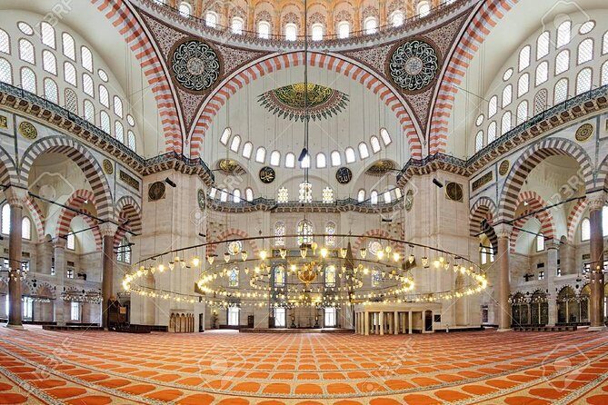 Skip the Line: Topkapi Palace Including Süleymaniye Mosque and Ceramics Workshop in Istanbul - The palace romance (and the reality): lore, luxuries, and limits