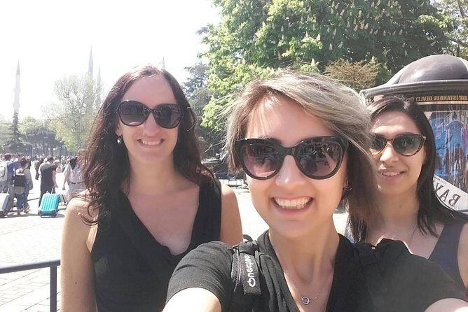 SKIP-THE-LINE: Treasures of istanbul w/LUNCH - Lunch at Midday: Fueling the Second Half of the Day